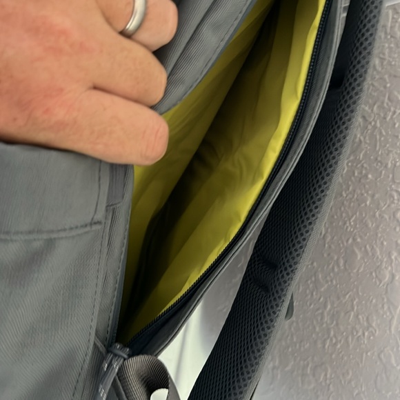 Topo Designs Daypack Tech - Picture 5 of 7